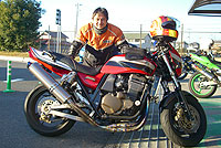 �ꉞ���[�_�[