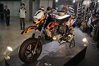 �w�q100���^�[�h