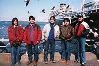 �R������