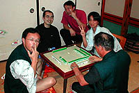 �������