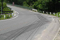 �R�j�[�]�|����